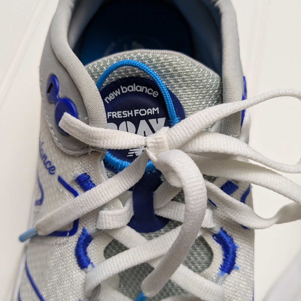 New Balance White and Blue Women's Sneakers - Picture 8 of 12